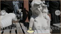 Statuetă sirenă cu scoică, alb marmorat, model S49.